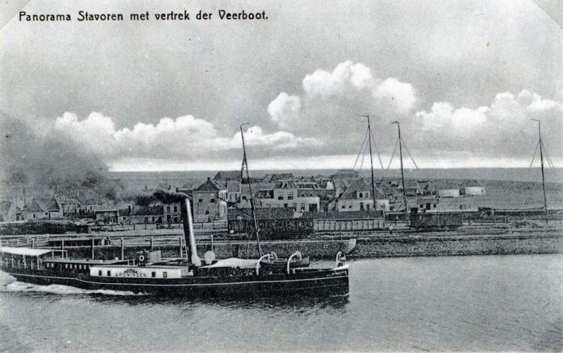 vertrek ss Groningen met Stavoren op achtergrond